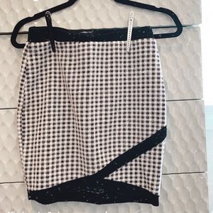 Skirt from mixology jac parker brand size large